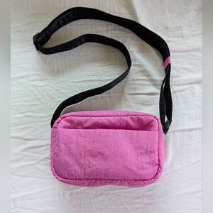 BAGGU Extra Pink Camera Crossbody Bag
